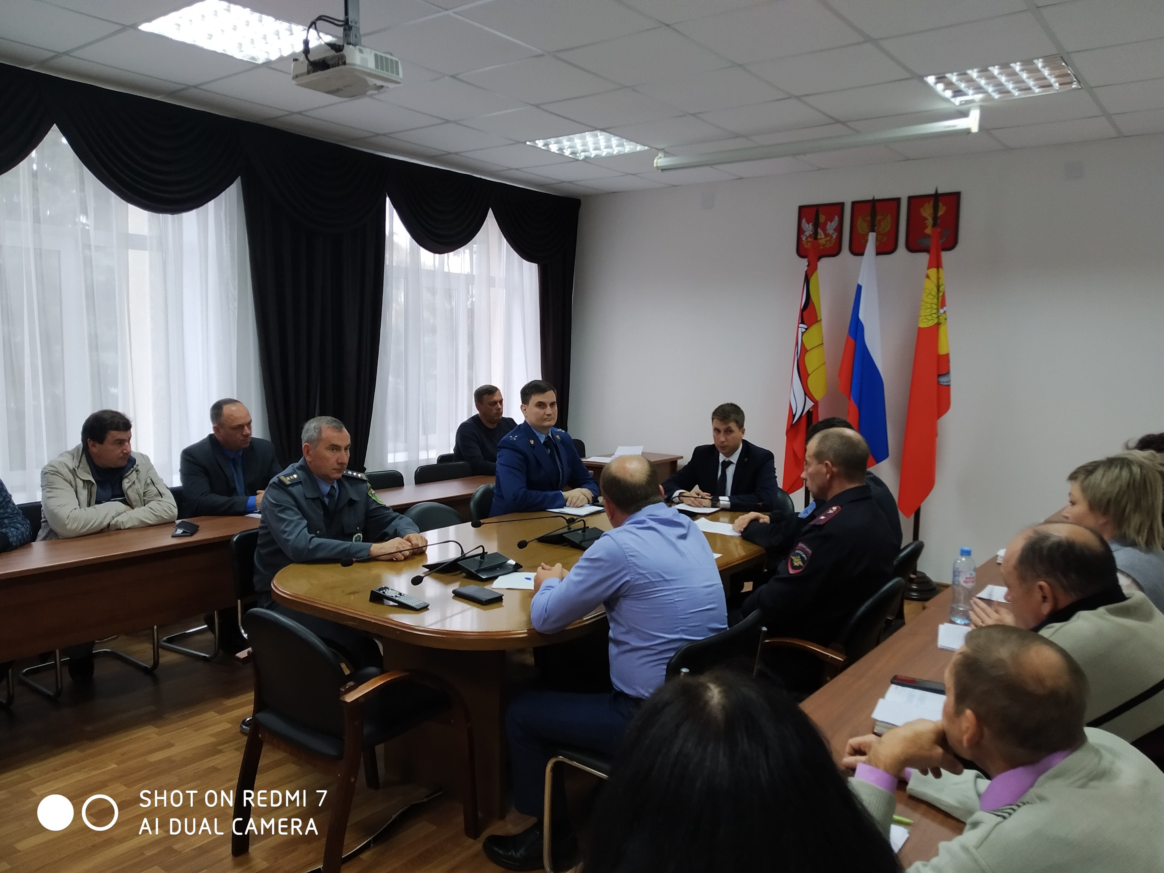 В администрации Панинского муниципального района состоялось заседание районной комиссии по безопасности дорожного движения..